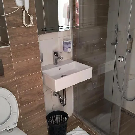 Zlatarsko Jezero Motel *