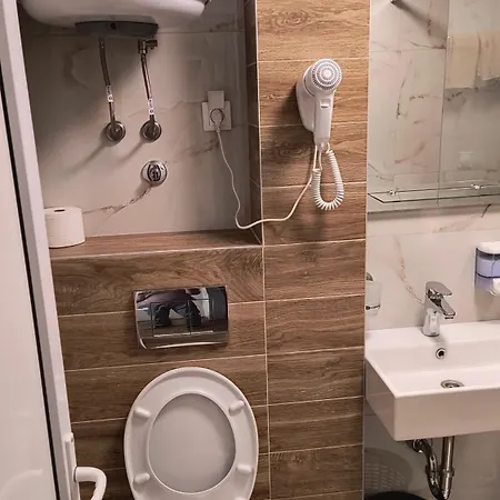 Zlatarsko Jezero Motel