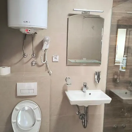 Zlatarsko Jezero Motel